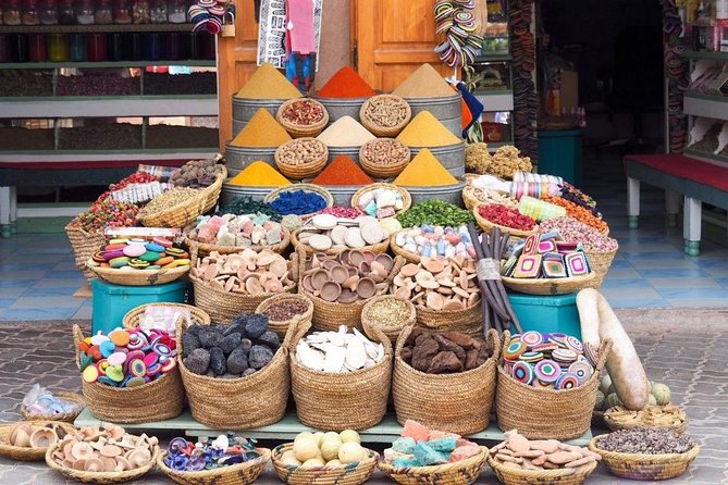 Fez Medina Tour 5 Hours ( GUIDE DRIVER MINIVAN INCLUDED) - Important Reminders