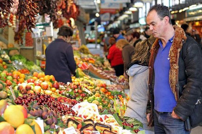 Fruit Kingdom - the Biggest Fruit Market of Lima - Market Exploration