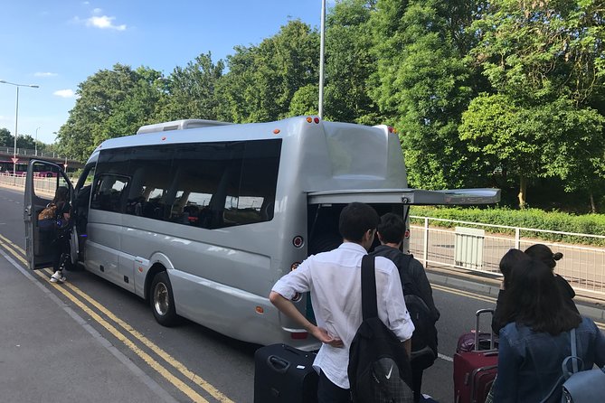 Gatwick Airport Private Transfers To/From London (Postcode WC1 to Wc2) - Directions