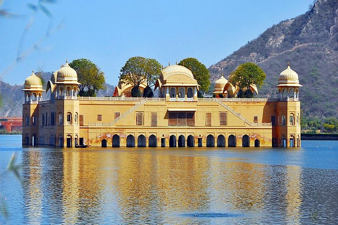 Golden Triangle Tour 4 Days From Ahmedabad - Pickup and Transportation