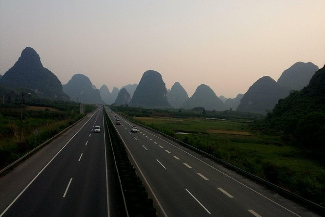 Guilin North(Bei)/West(Xi) Railway Station to Yangshuo Hotel