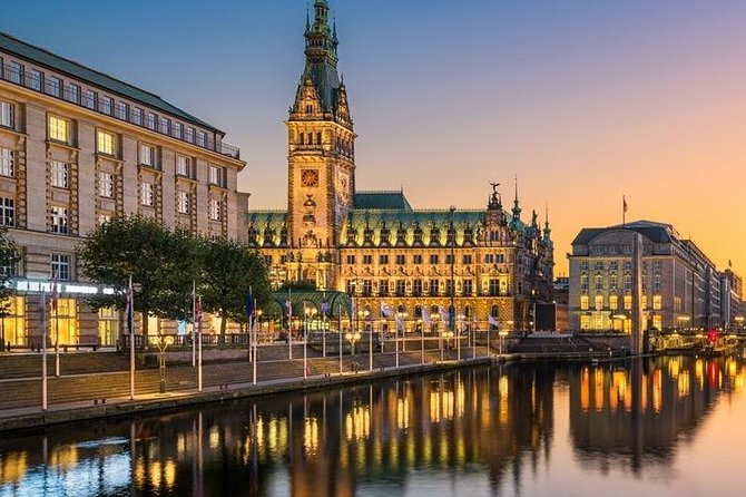 Hamburg Airport Transfers : Hamburg Airport XFW to Hamburg in Business Car - Operational Details
