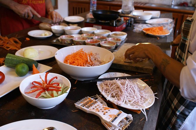 Hoi An Cooking Lesson With A Local Family - Traditional Vietnamese Dishes Preparation