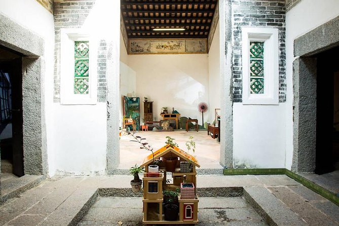 Hong Kong 4-Hour Heritage Bike Tour - Culture & Food - Meeting Point Information