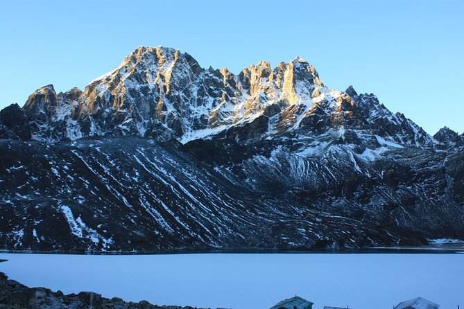 Journey to the Earths Highest Mountain: Everest 15 Days - Meals Included