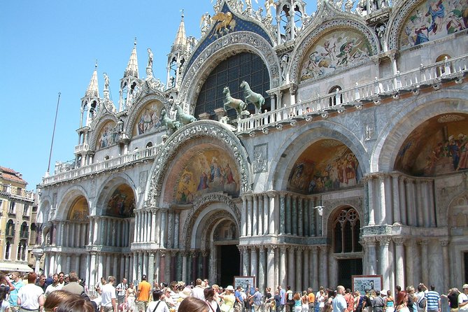Kids Walking Tour Through Venices Treasures - Doges Palace Experience