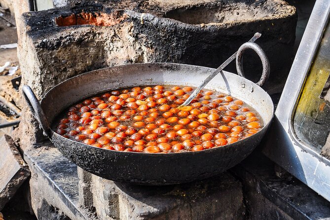 Kolkata Food Crawl (2 Hours Guided Local Food Tasting Tour) - Cancellation Policy