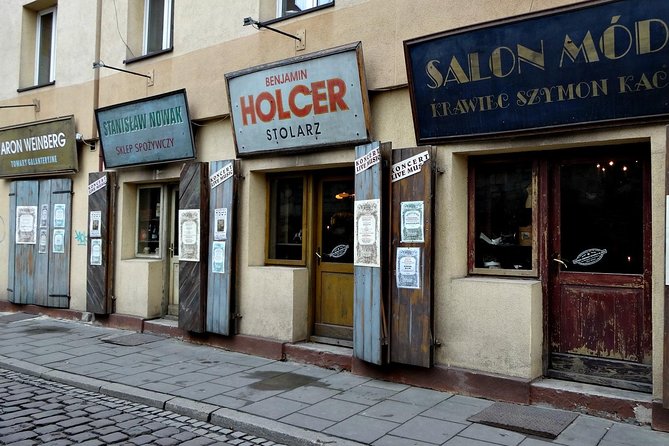 Krakow Kazimierz and Jewish Ghetto Tour With Synagogues - Frequently Asked Questions