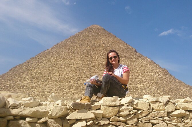 Layover Tour to Giza and Felucca Ride on the Nile From Cairo Airport - Shopping at Khan El Khalili