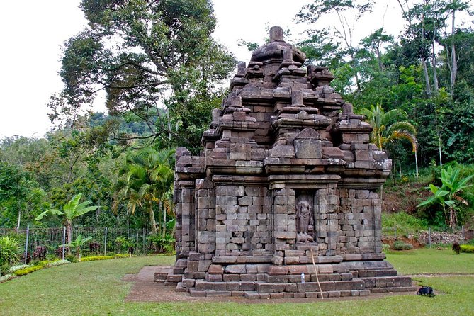 Mysterious Ulen Sentalu Museum & Incredible View Trekking Selogriyo Temple - Directions and Trekking Information