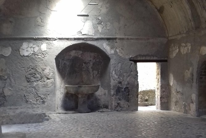 Naples Train Station/Area to Sorrento With 2 Stops (Herculaneum & Oplontis) - The Sum Up