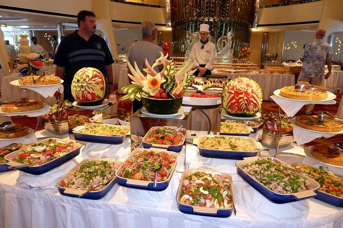 Nile Cruise From Aswan To Luxor - Cruise Experience and Amenities