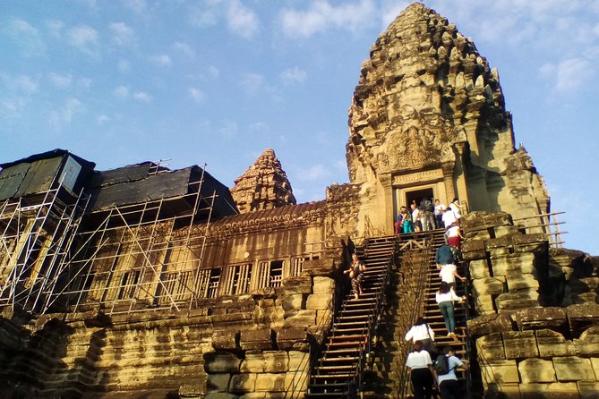One Day Shared Trip to Angkor Temples With Sunset - Cultural Insights at Angkor Temples