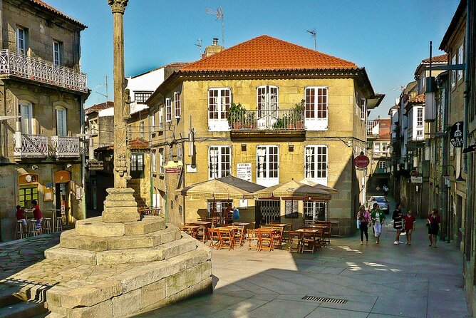 Pontevedra Scavenger Hunt and Sights Self-Guided Tour - Frequently Asked Questions
