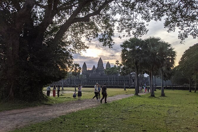 Private Angkor Wat Half Day Tour - Booking Process