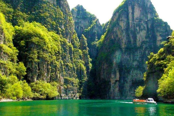 Private Beijing Package Day Tour To Longqing Gorge - Tour Location and Inclusions