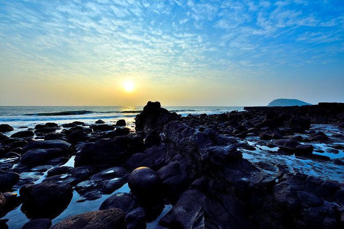 Private Day Tour to Zhangzhou Volcano National Park and Daimei Ancient Village - Important Notes