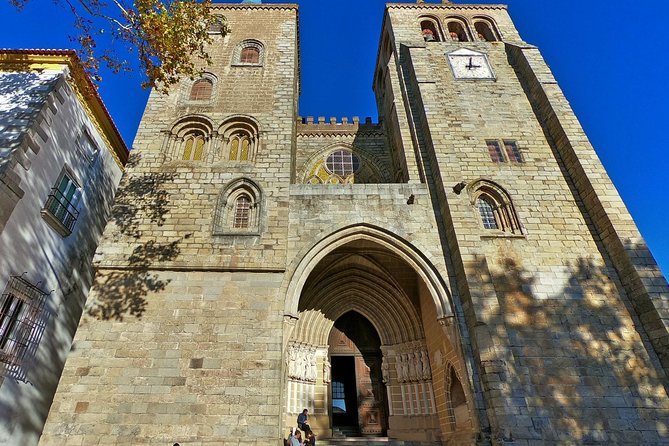 Private Day Trip to Evora Visiting Alentejo Region and Arraiolos - Price and Booking