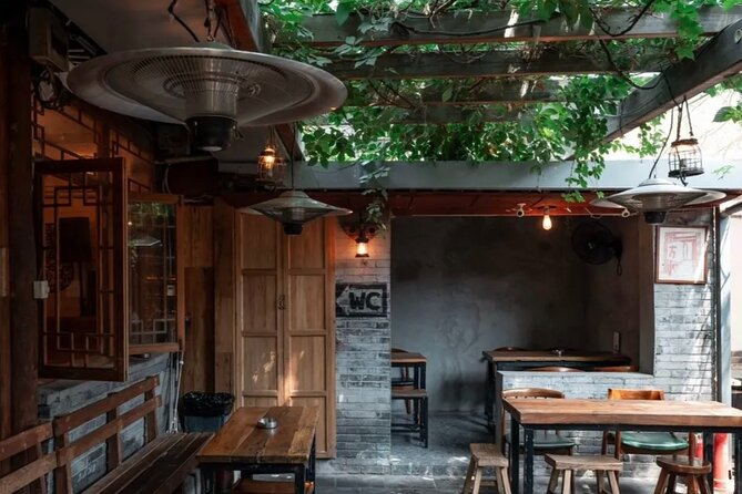 Private Evening Hutong Walking Food and Drinks Tour in Beijing - Tour Overview