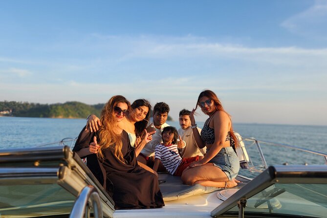 Private Event/Party Above the Sea by Dickson Dragon Cruise - The Sum Up