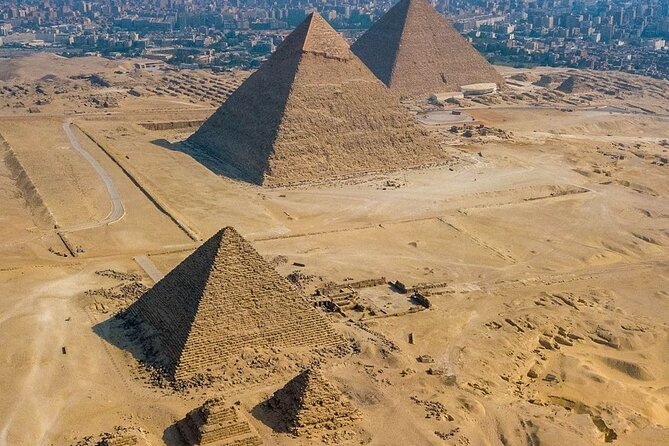 Private Full Day Tour to Giza Pyramids With Pickup and Lunch - Tour Location