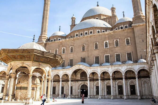 Private Guided Tour in Giza Pyramid, Old Cairo Citadel and Bazaar - Availability and Cancellation Policy