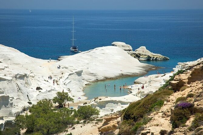 Private Helicopter Transfer From Paros to Milos - End Point and Directions