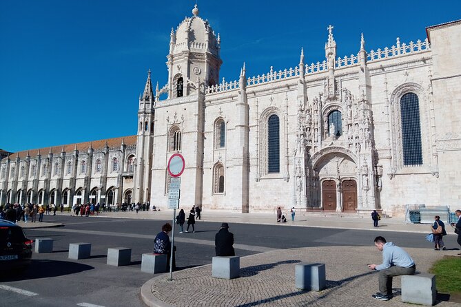 Private Lisbon Full Day Tour - Accessibility