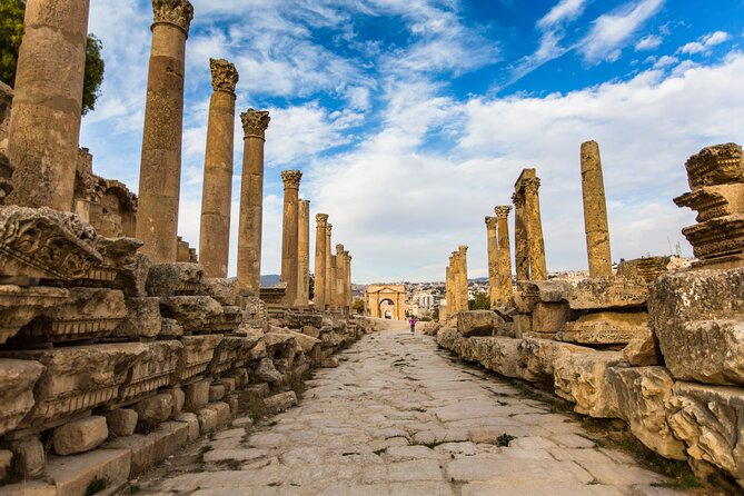 Private North Tour to Jerash, Ajloun, and Umm Qais From Dead Sea - Recommended Dining Options