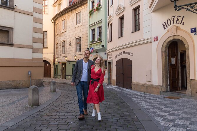 Private Photoshoot With a Professional Photographer in Prague - What To Expect