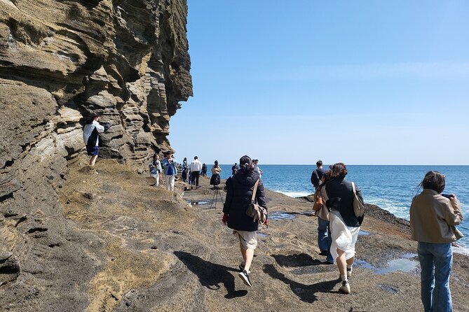 Private Sightseeing Tour of Famous Attractions in Jeju Island - The Sum Up