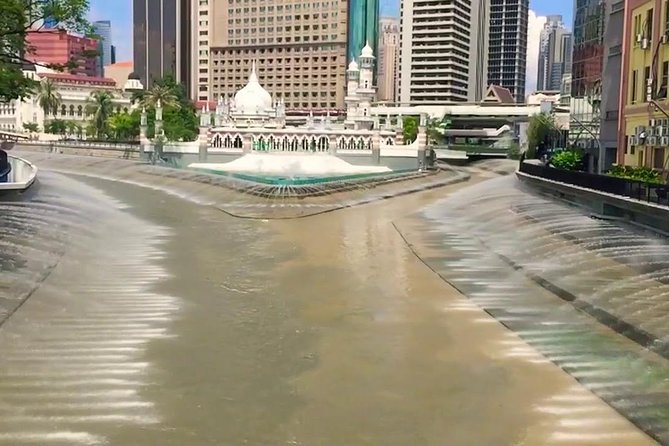 Private Tour : Kuala Lumpur City Famous Landmarks With the River of Life - Group Size and Private Tour Experience