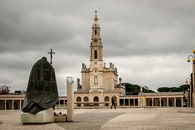 Private Transfer From/To Fátima - Porto, Braga or Guimarães - Booking Information