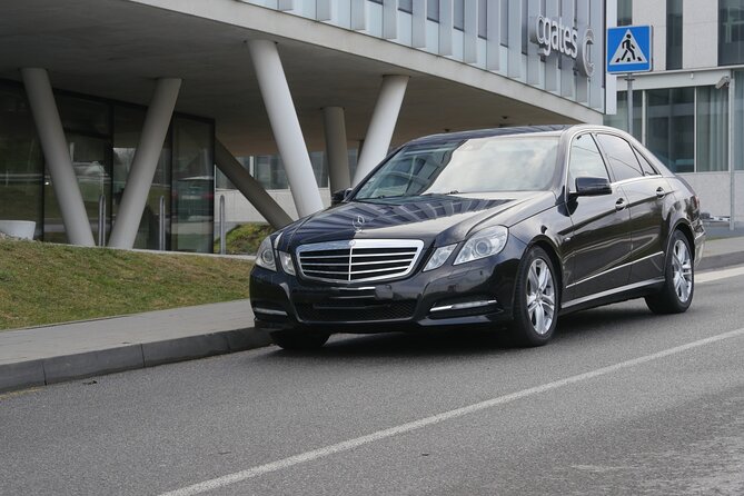 Private Transfer: Wusongkou Cruise Port to Shanghai Pudong Airport (PVG) - Free Waiting Time and Gratuity Included