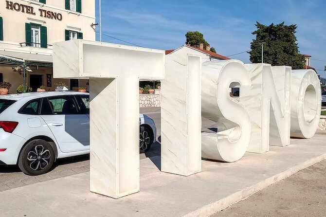Private Transfer: Zadar Airport <--> The Garden Croatia (Tisno/Murter/Jezera) - Onboard Amenities