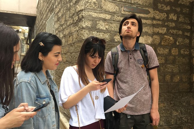 Quest Tour in Old Town