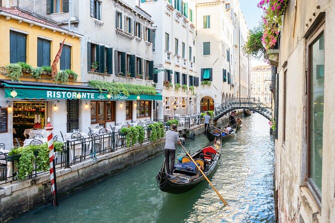 Saint Marks Basilica and Gondola Tour in the Afternoon - The Sum Up
