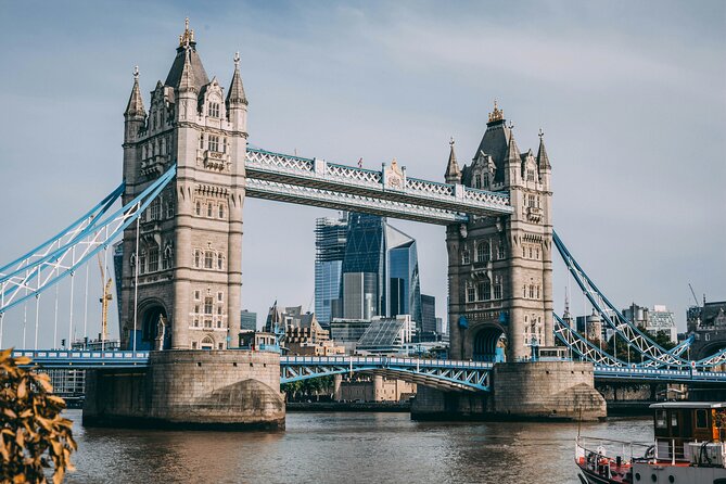 Self Guided Audio Tour in London Old Pub Crawl - Accessibility Considerations