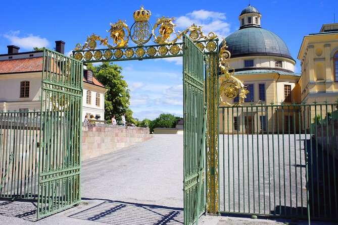 Skip-the-line Drottningholm Palace Stockholm Tour by Ferry - Tour Details