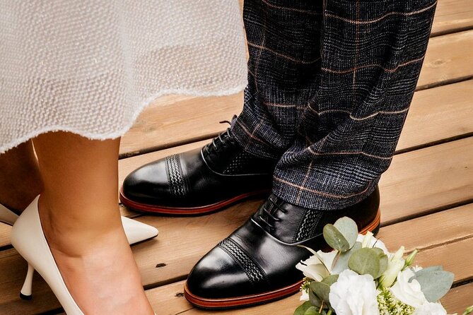 Small Family Weddings With Photographer @Ivetta_Photos - Booking Process