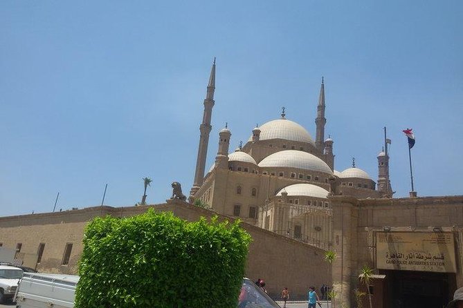 Spiritual Private Islamic and Christian Tour in Cairo With Lunch and Private Guide - Church Explorations