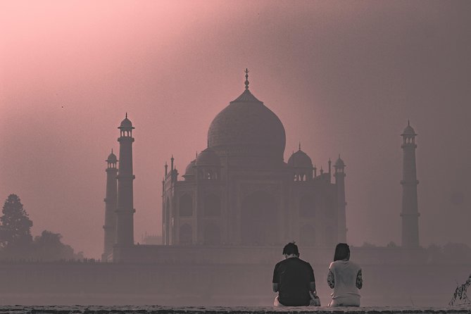 Taj Mahal and Agra Sightseeing in One Day - Meeting Point Details