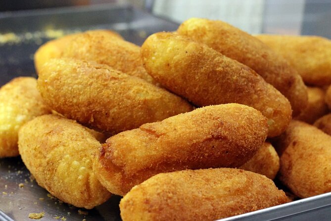 The Neapolitan Culinary Art Street Food Tour - Accessibility and Logistics