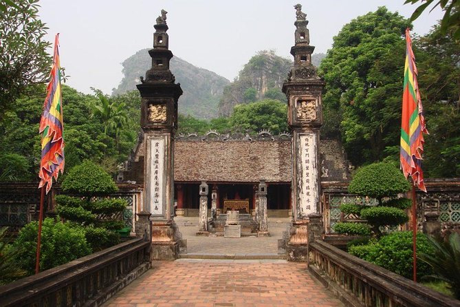 Vietnam Ancient Capital - Hoa Lu and Tam Coc Tour - Tour The Sum Up