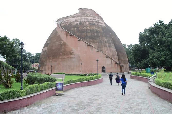 Ziarah Buddha 9 Nights 10 Days Trip by Private Car - Pickup and Drop-off Logistics