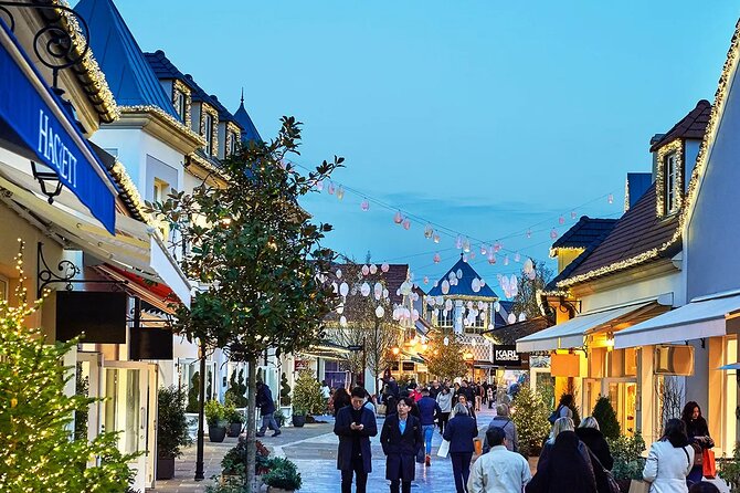 6 Hrs Le Marais and La Vallée Village Tour With CDG Pick up - The Sum Up