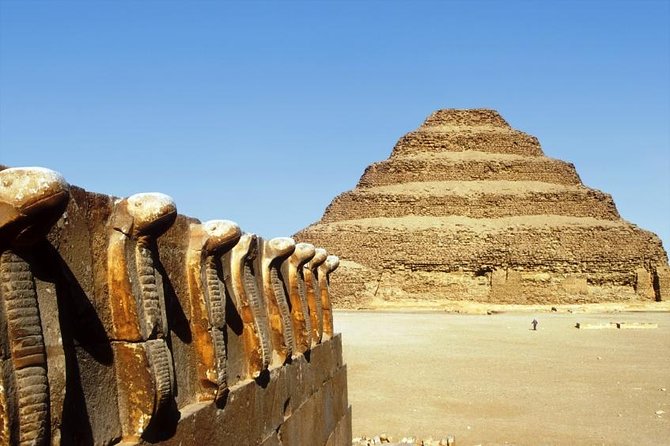 8-Hours Private Tour to Giza Pyramids, Sphinx, Sakkara Pyramids and Memphis