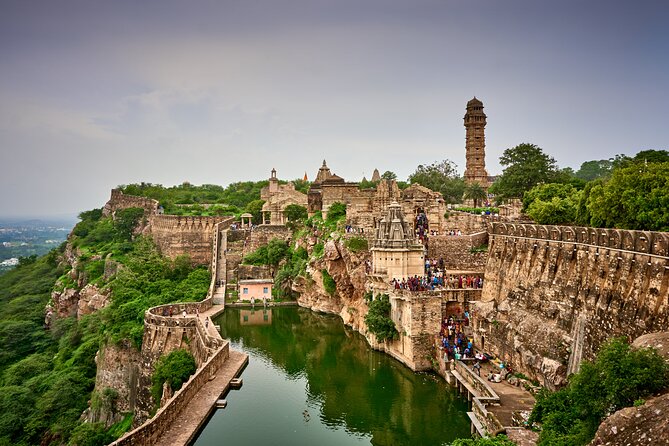 A Day Trip of Chittorgarh Fort From Udaipur With Guide Service - Inclusions and Exclusions