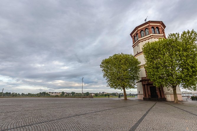 Architectural Dusseldorf: Private Tour With a Local Expert