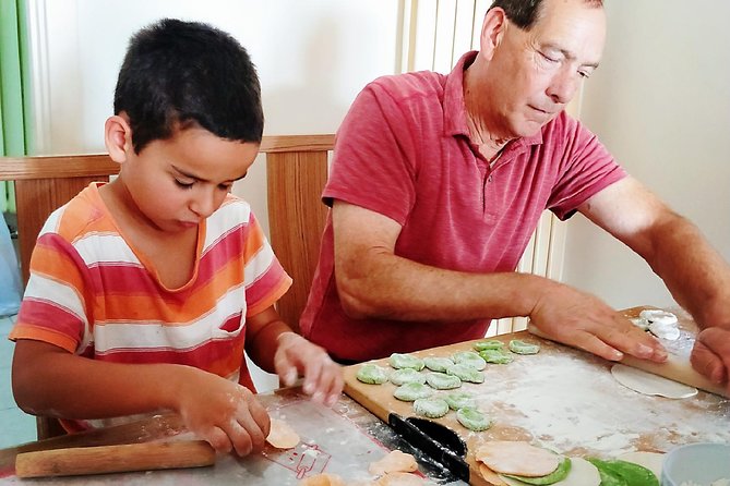 Beijing: Private Dumpling Cooking Class in Local Family - Meeting and Pickup